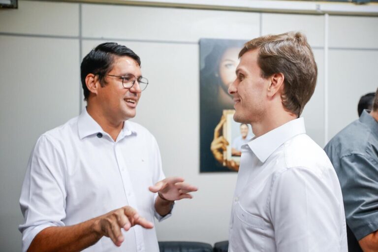 whatsapp-image-2025-05-20-at-125053