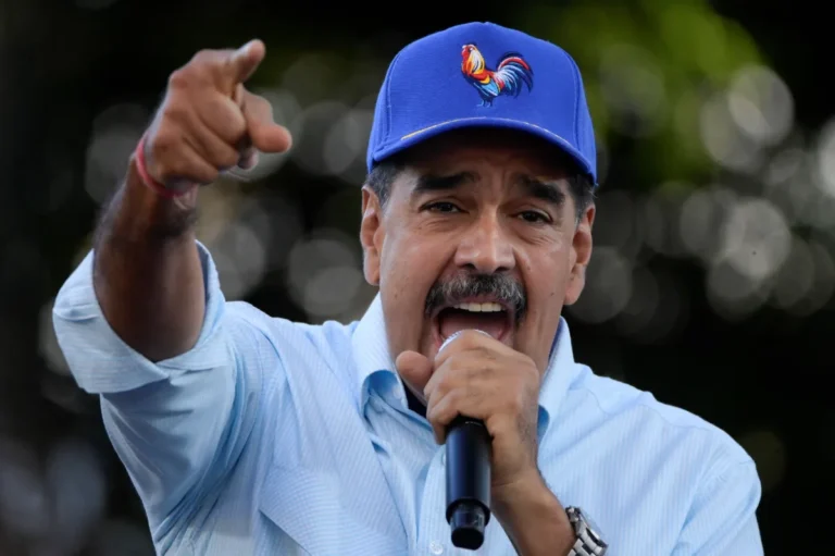 2024-08-22T170633Z_1_LYNXMPEK7L0N6_RTROPTP_4_VENEZUELA-ELECTION-MADURO (1)