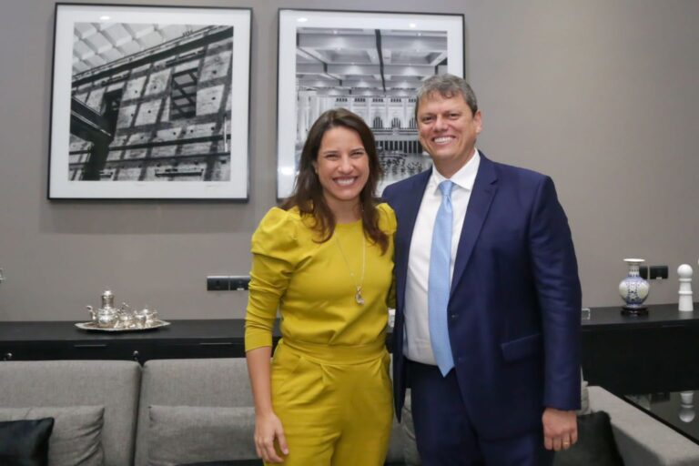 f517acc0-f4ac-42e8-a5fc-4b9d280bd60d-1536x1023