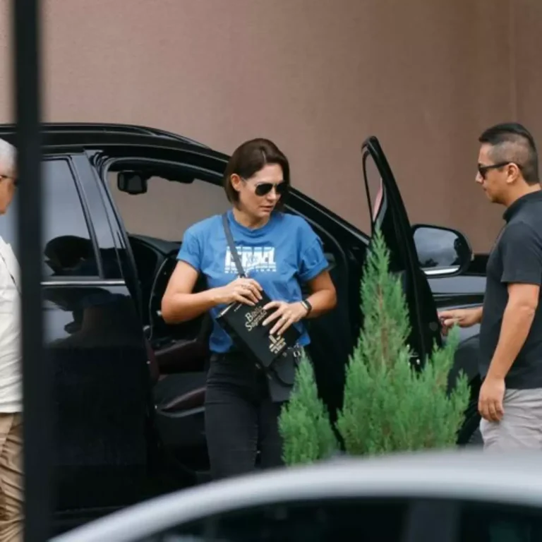 242116557-ycfd5wjph5e5hhdmqzxxu7bgwy