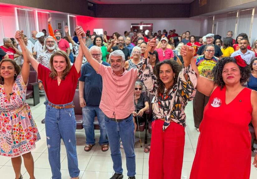 Humberto-Costa-lidera-debate-sobre-cultura-no-Recife-apresenta-propostas-estruturantes.-Evento-reforca-parceria-com-Marilia-Arraes-na-chapa-ao-Senado