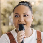 cantora-carolina-beatriz