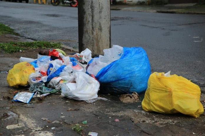 lixo-na-rua-696x463-1