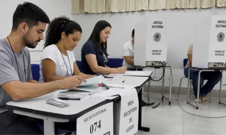 Eleicoes-2026-mesarios-voluntarios-terao-folgas-no-trabalho-auxilio-financeiro-e-outros-beneficios-cadastro-ja-esta-aberto