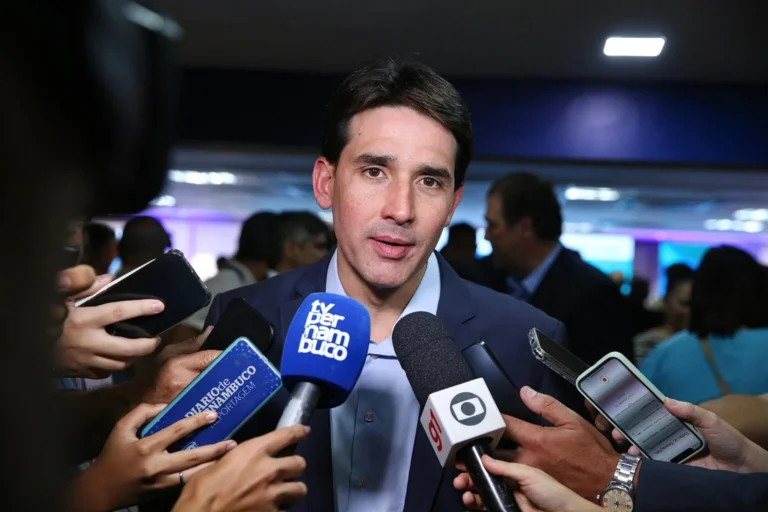 O-ministro-de-Portos-e-Aeroportos-Silvio-Costa-Filho-afirmou-que-um-acordo-impediu-qualquer-possibilidade-de-grave-na-aviacao-Foto-Divulgacao-1536x1024